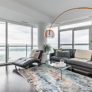  Apartment Cloud 9 In Downtown Canada