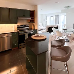 Apartment/2bedrooms/2 Full Bathrooms/free Parking Canada